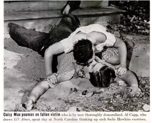 Some vintage “Aggressive Women” by givemethestrapon