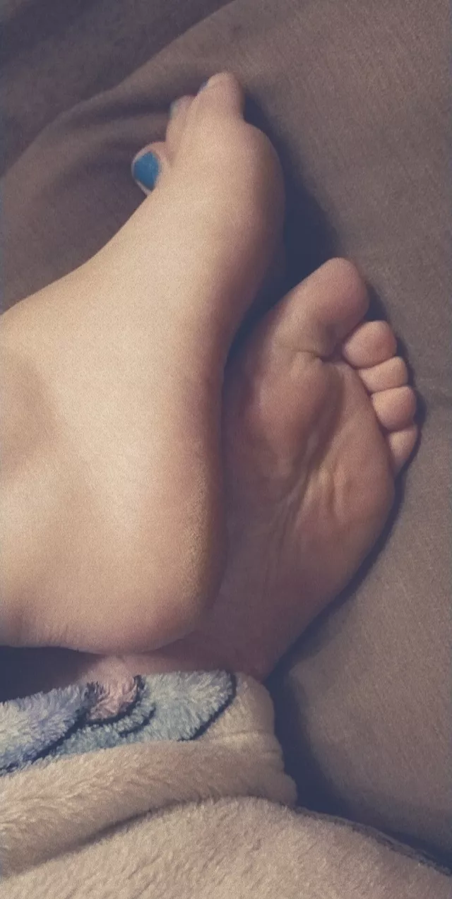 Some wrinkled soles for you posted by LadyFabulous90