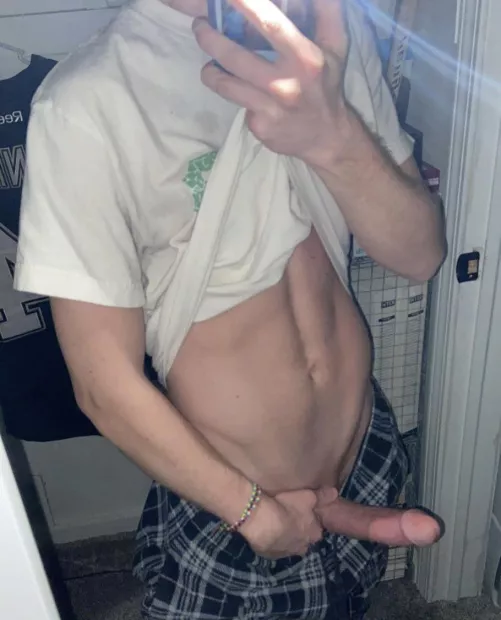 someone hmu by nigwards_house