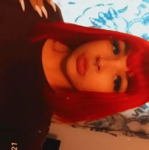 Someone hmu to talk? by Sad-Sun4810