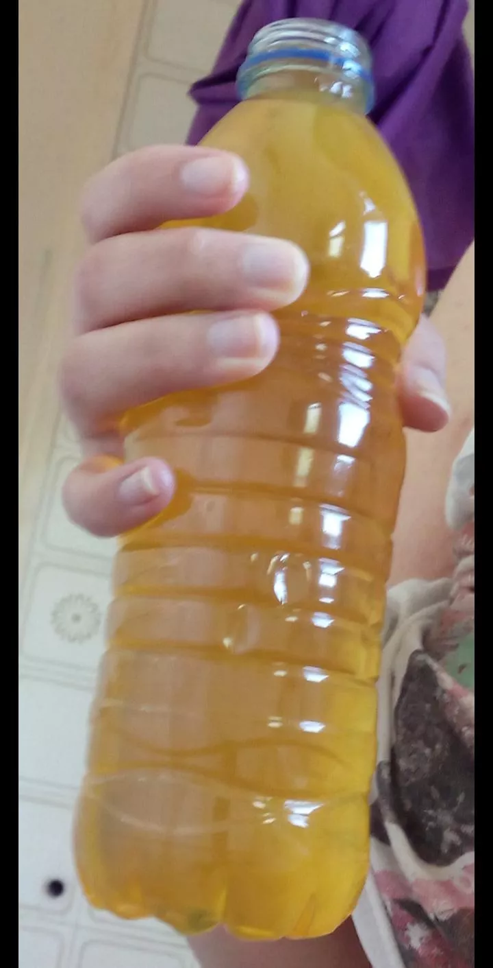 someone on reddit said i should pee in a bottle and drink it throughout the day, so im doig just that!🙈 for recycling purposes ofc😉 already done a third of it! [f] posted by the_goblin_riot