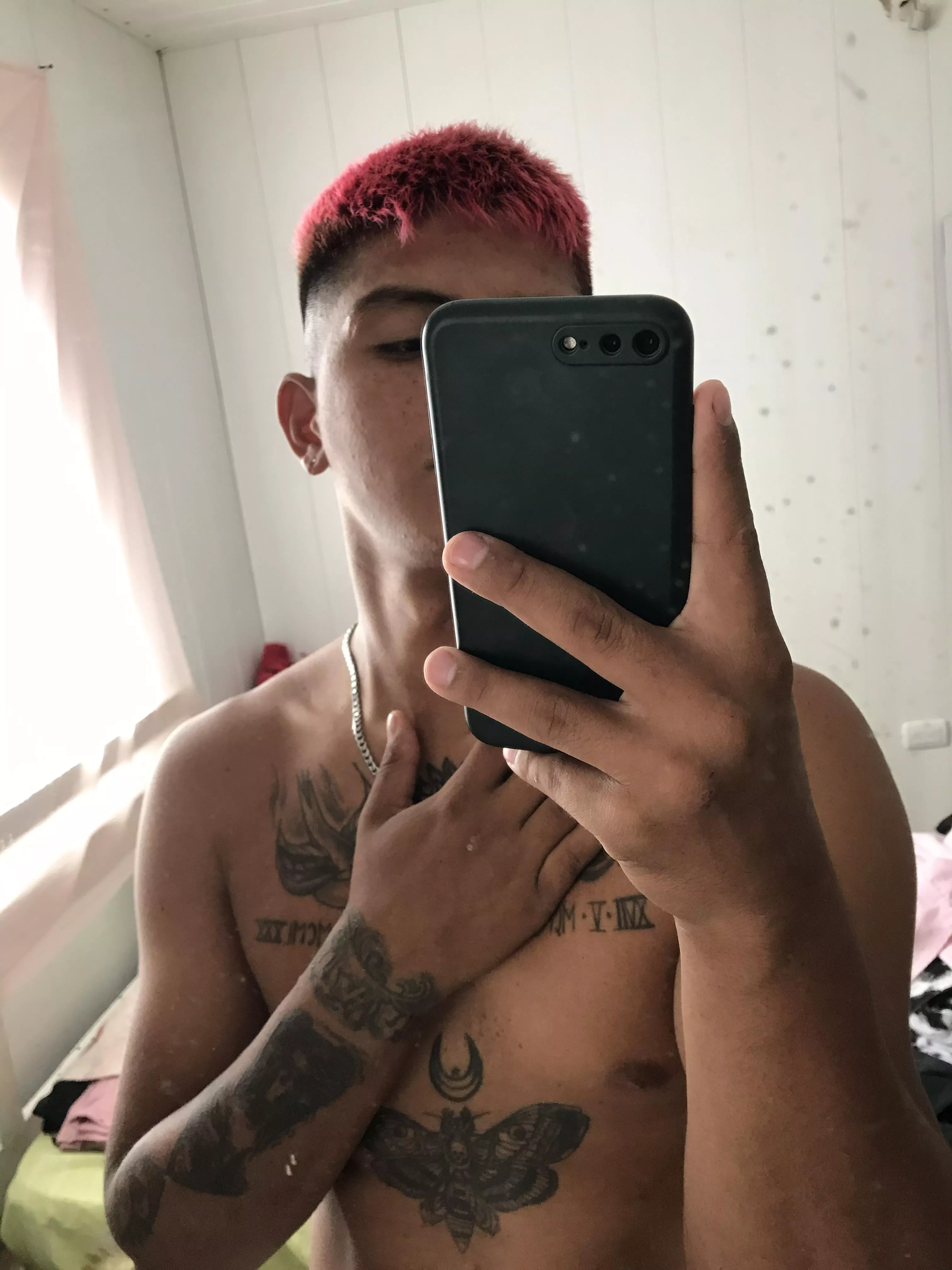 Someone say hello 👋 first photo here🤠🤠 posted by Cristorrealbaa