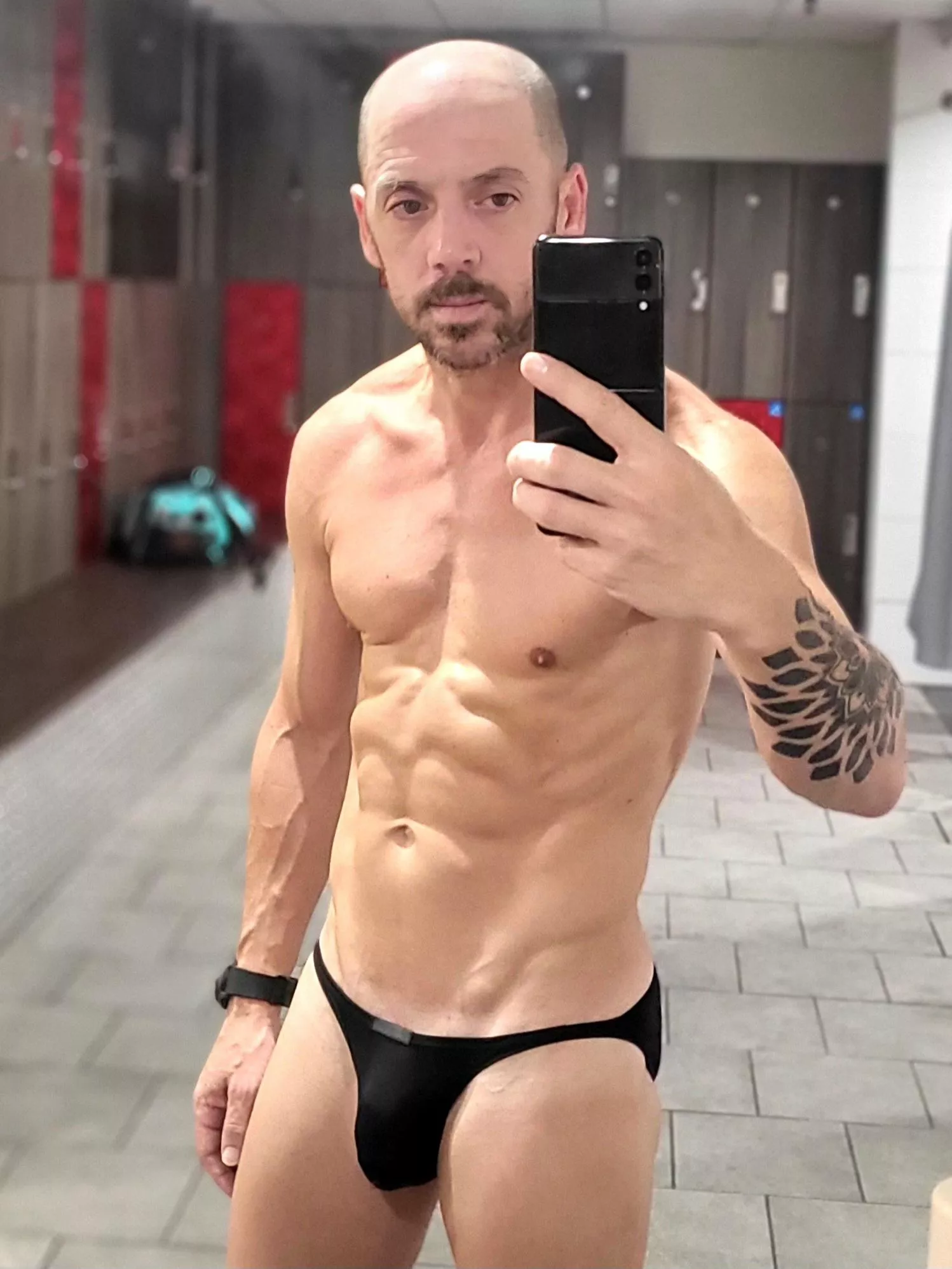 Someone walked in right after this picture posted by asdm19330