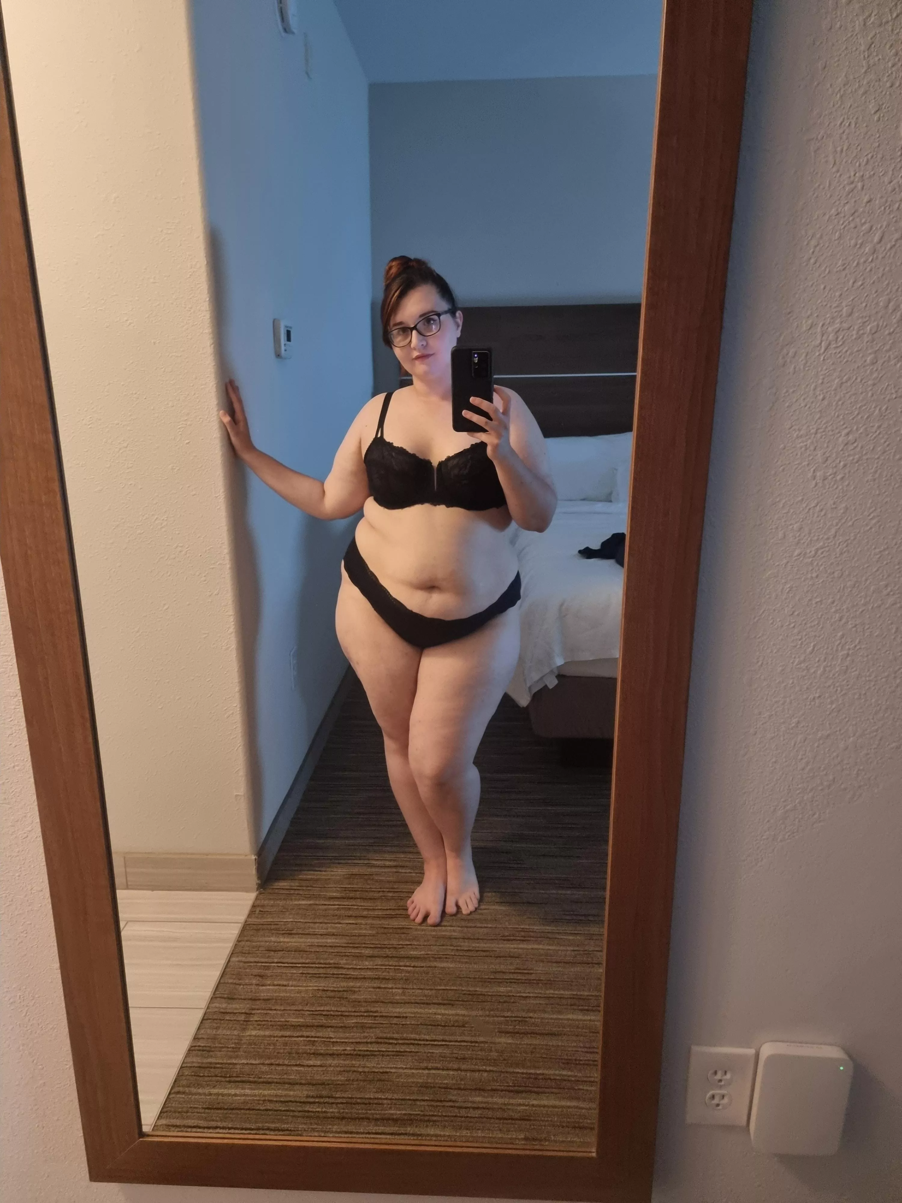 Something about a simple black that just makes me feel sexy posted by autumnskye107