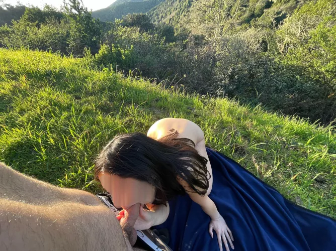 Something about wide open spaces that just makes her want to suck cock. 😉 [FM] by areyou_thatsomebody