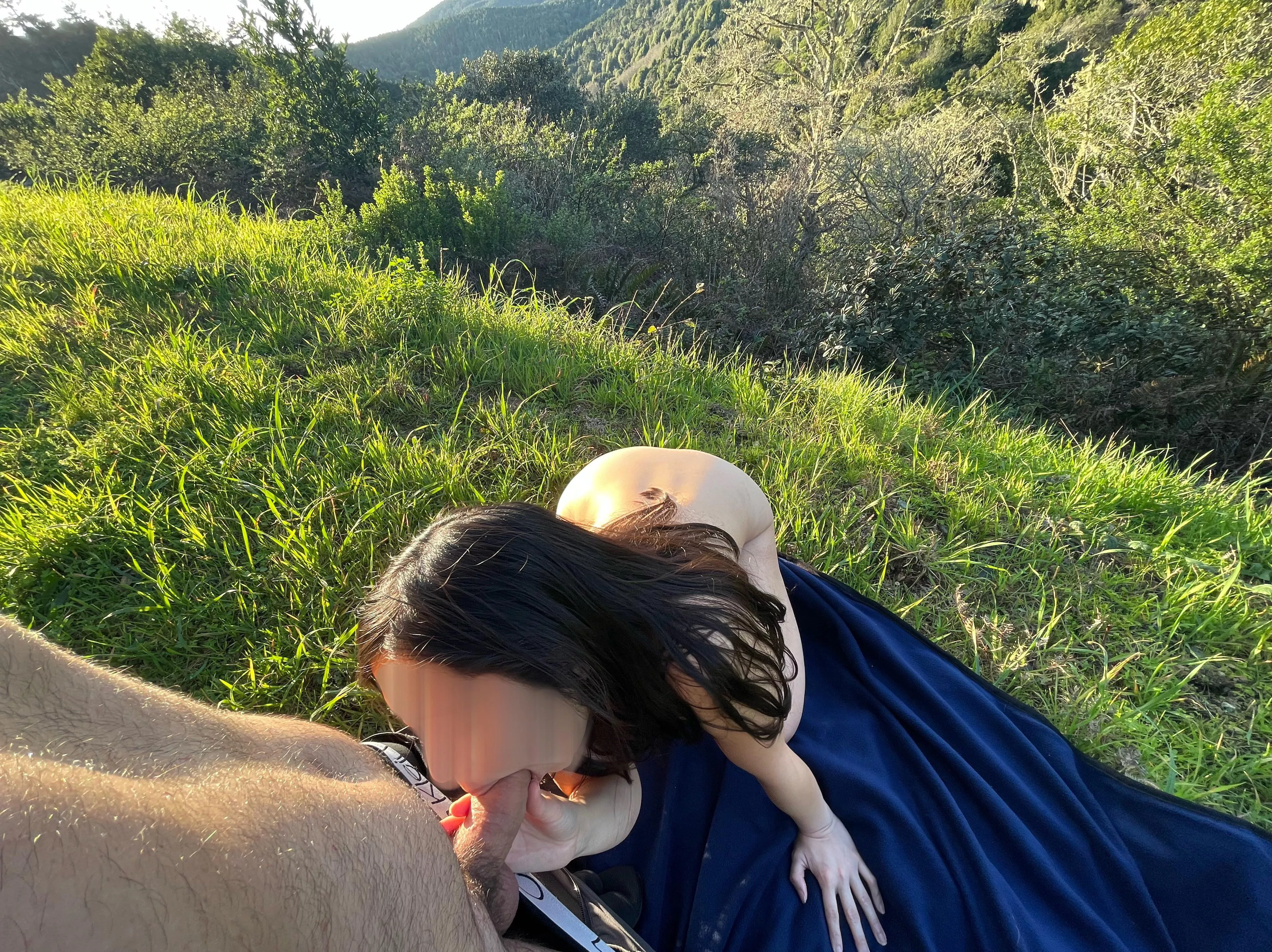 Something about wide open spaces that just makes her want to suck cock. 😉 [FM] posted by areyou_thatsomebody