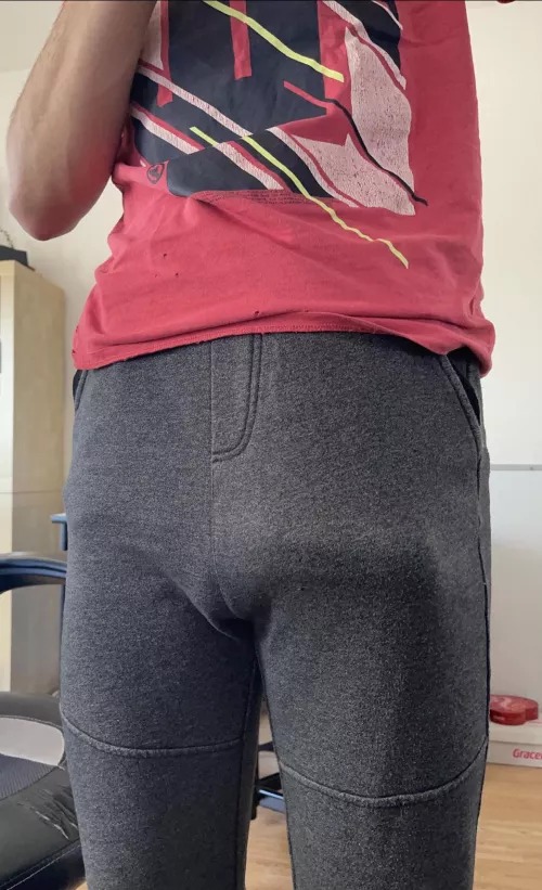 Something hiding here ;) by Nben68n