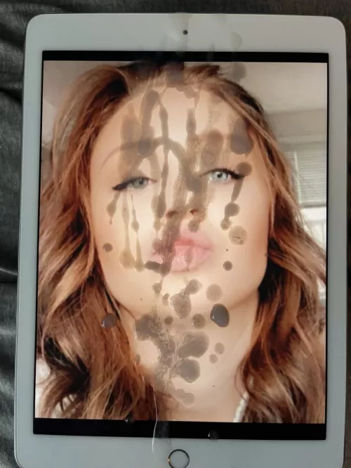 something satisfying about seeing a irl known slut take a insane facial by bigdtribsformygfpls