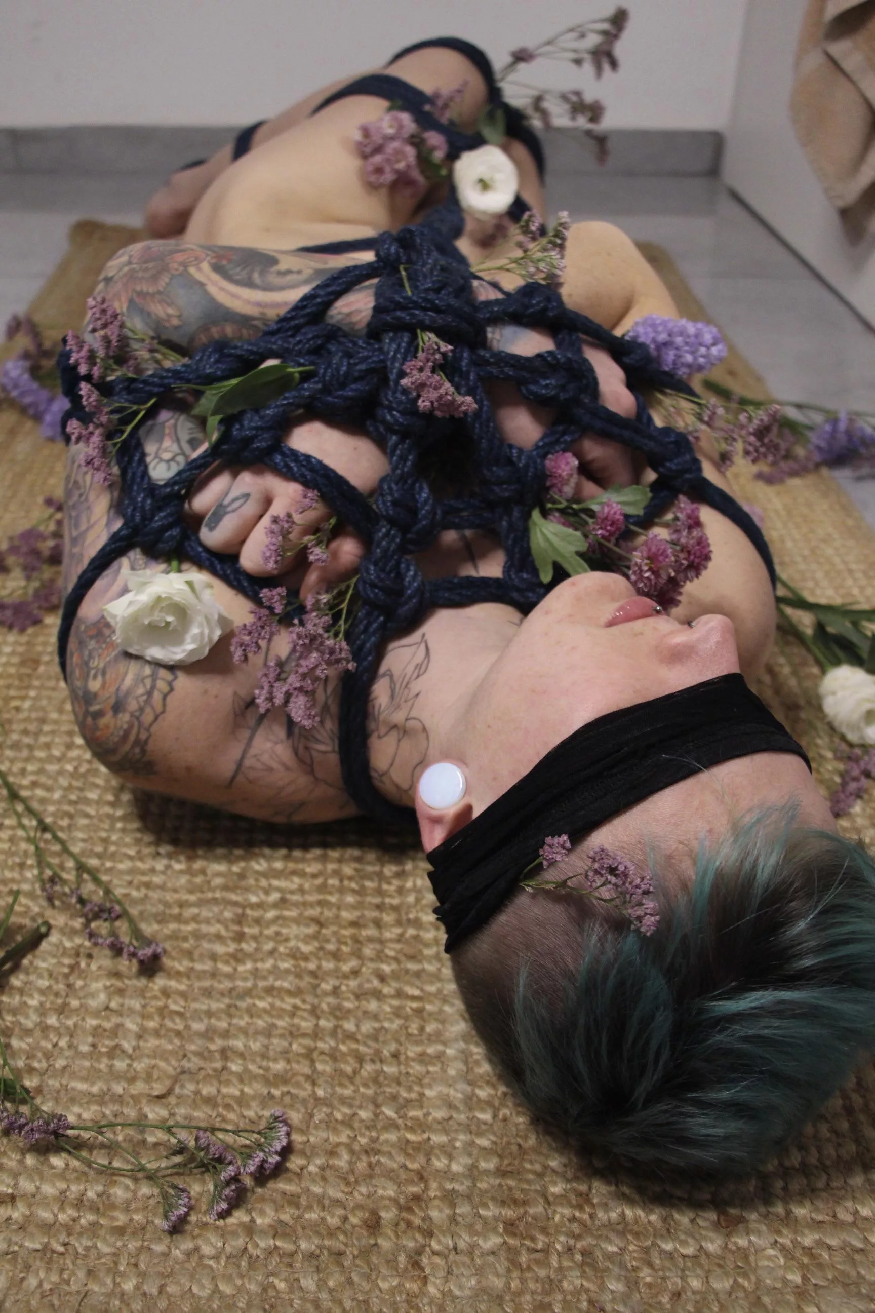 Sometimes bondage turns into the art 🌸🌺🌷 posted by Nadin_klementin