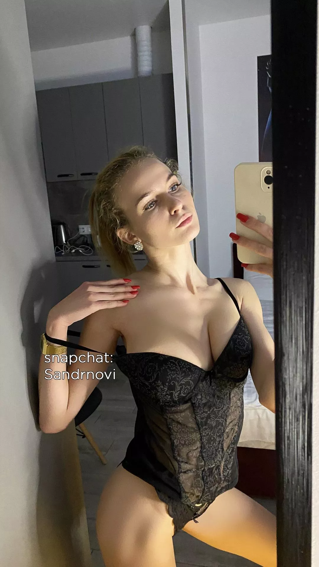 Sometimes I’m pretty. Or at least I feel pretty. [F]19 posted by whitepeacock354