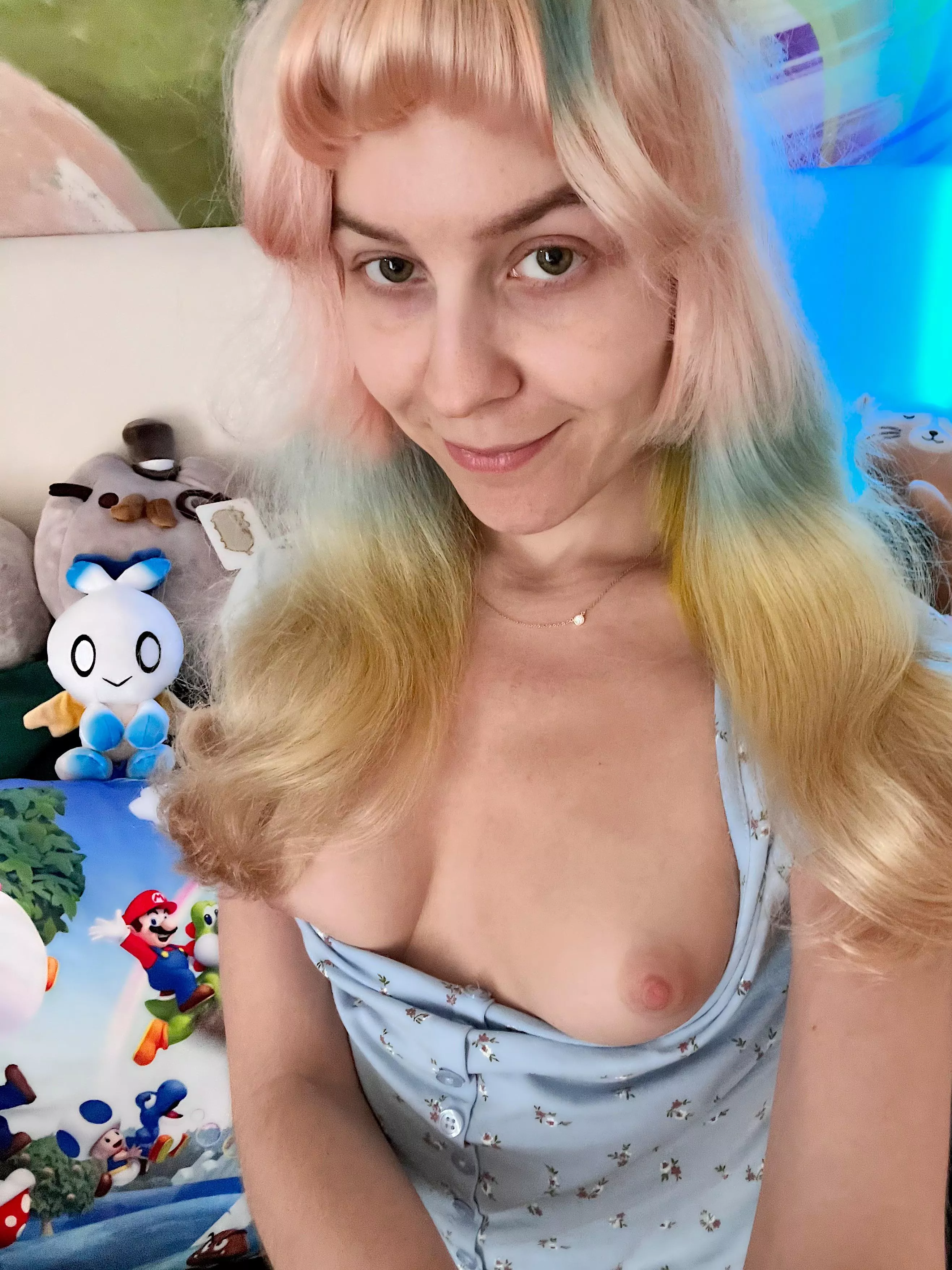 Sonic or Mario? 💙🍄 [F] posted by TeslaPrincess69
