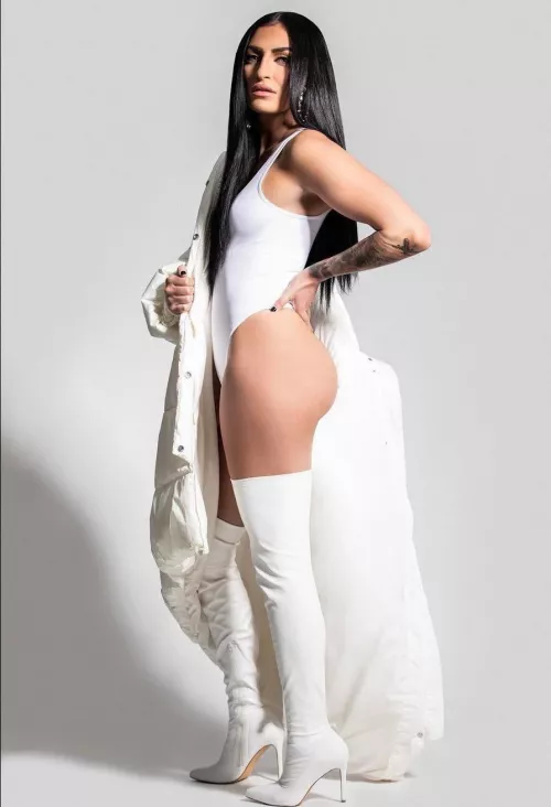 Sonya by redskypepper