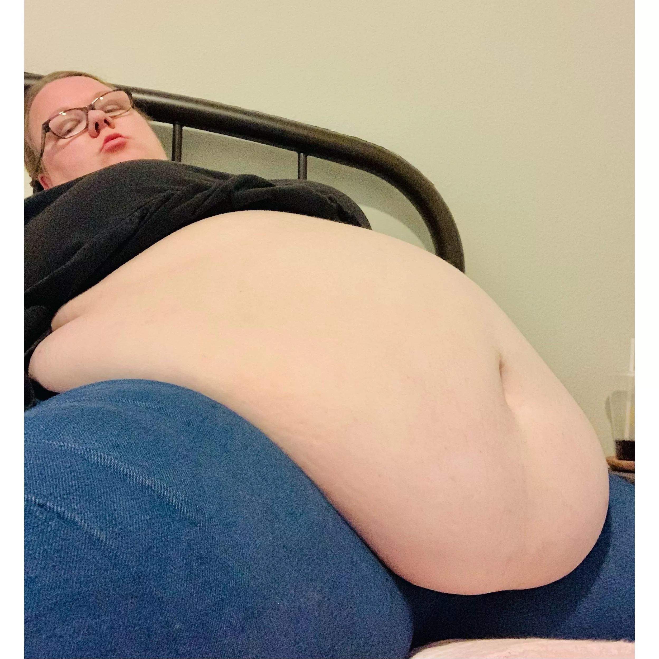 Sooo fucking huge posted by ThatFatStonerBabe