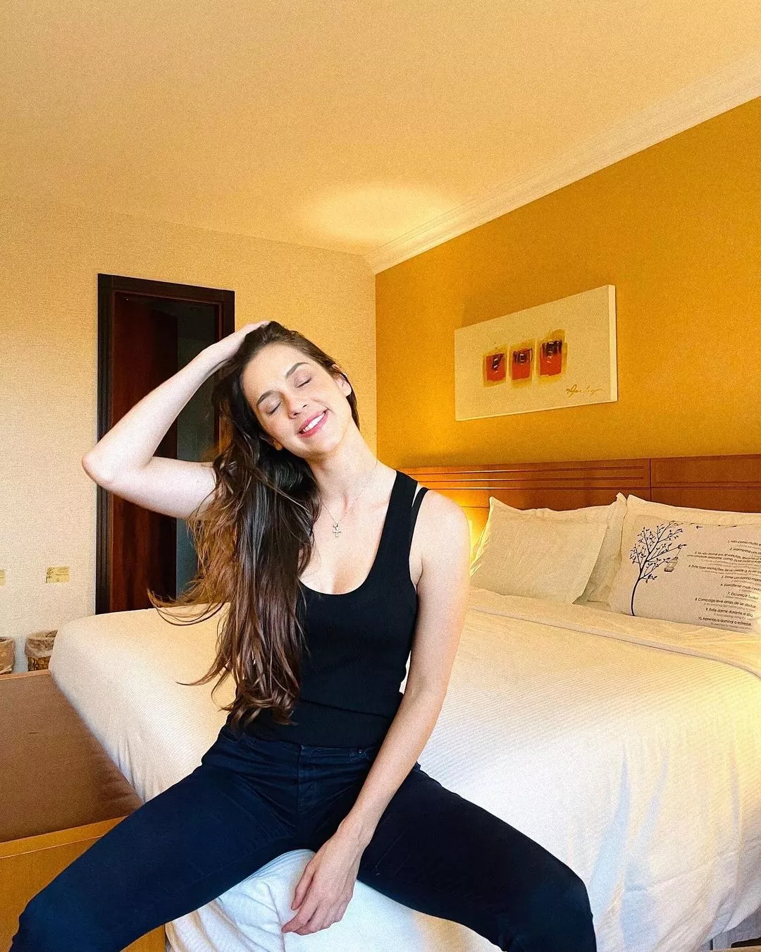 Sophia Abrahao posted by GlamMetalLion