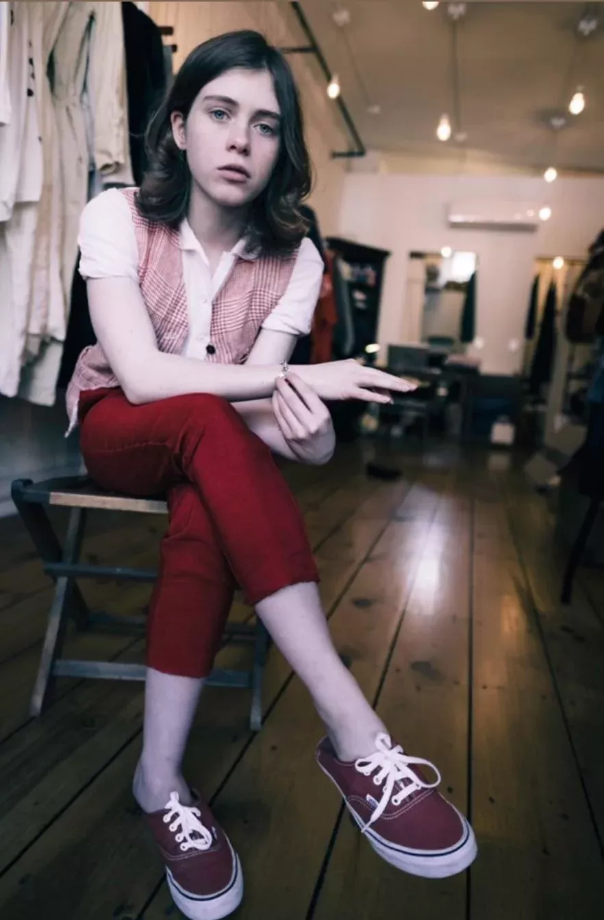 Sophia Lillis posted by GlamMetalLion