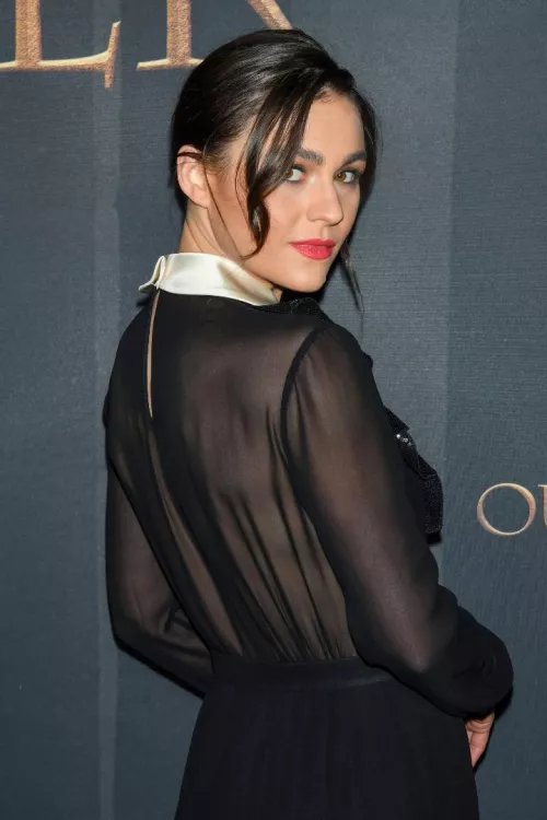 Sophie Skelton by Proud-Persimmon-8538