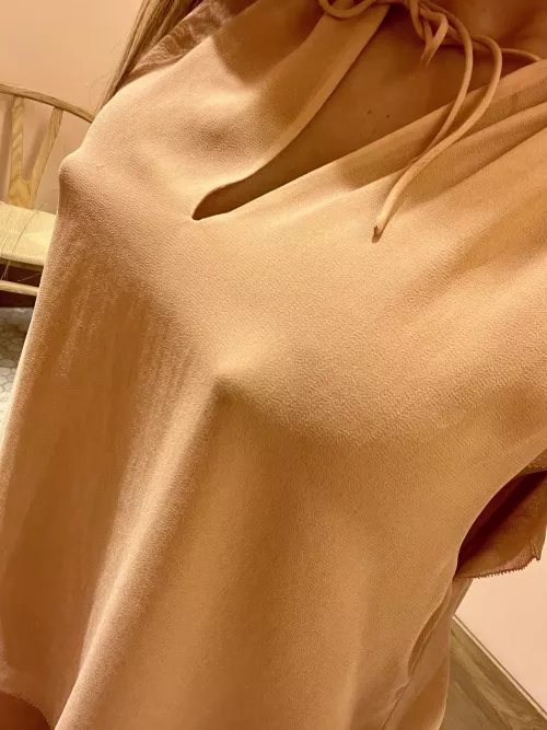 Sorry for such poor lighting. I was hoping my head lights would help. 🫢 by sakurasweetkissesxxx