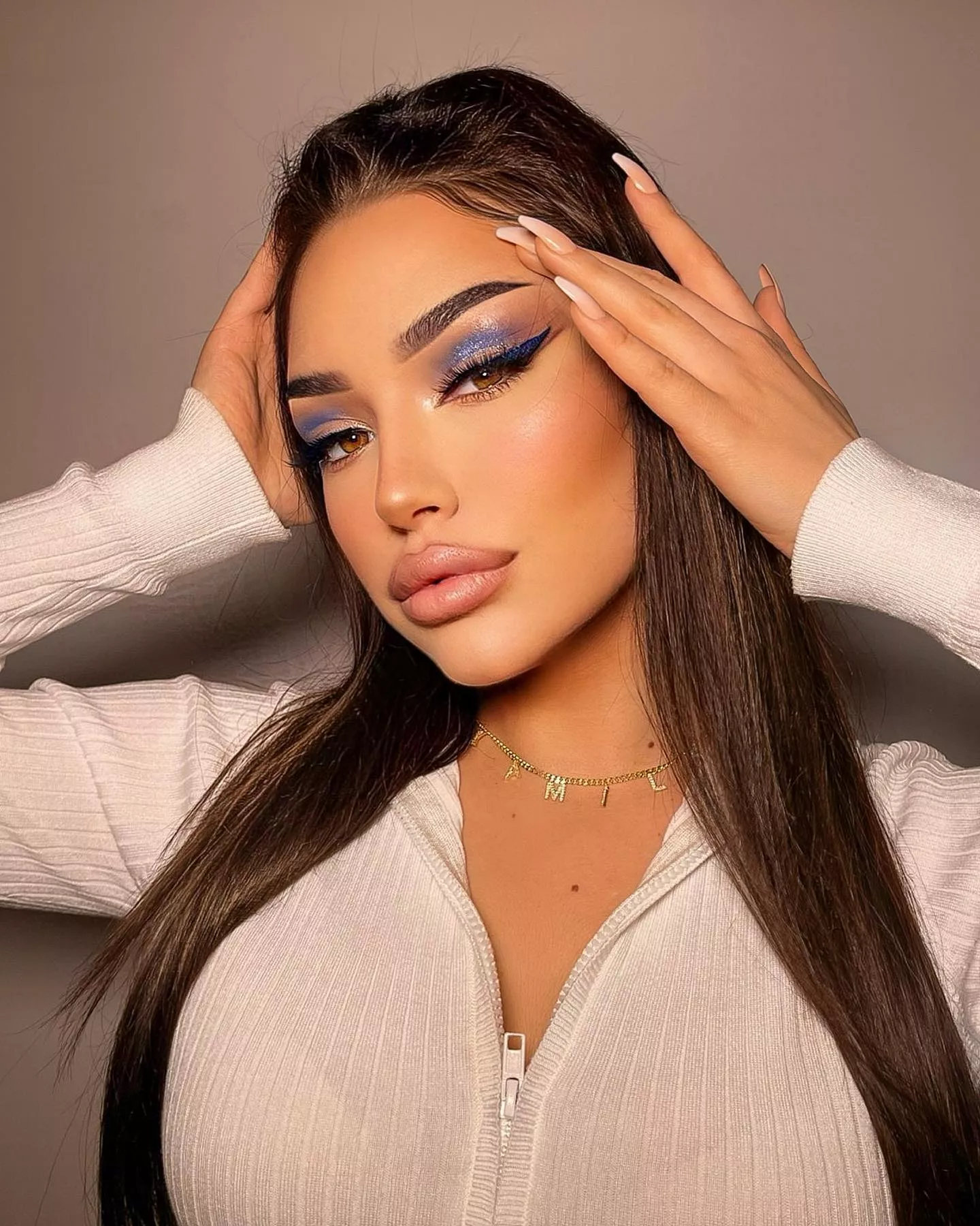 Sparkles posted by gooningaccount