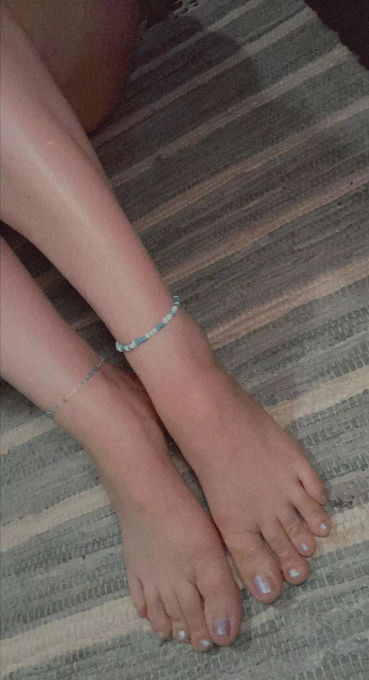 sparkly toes, just for you! posted by rikkis_feet