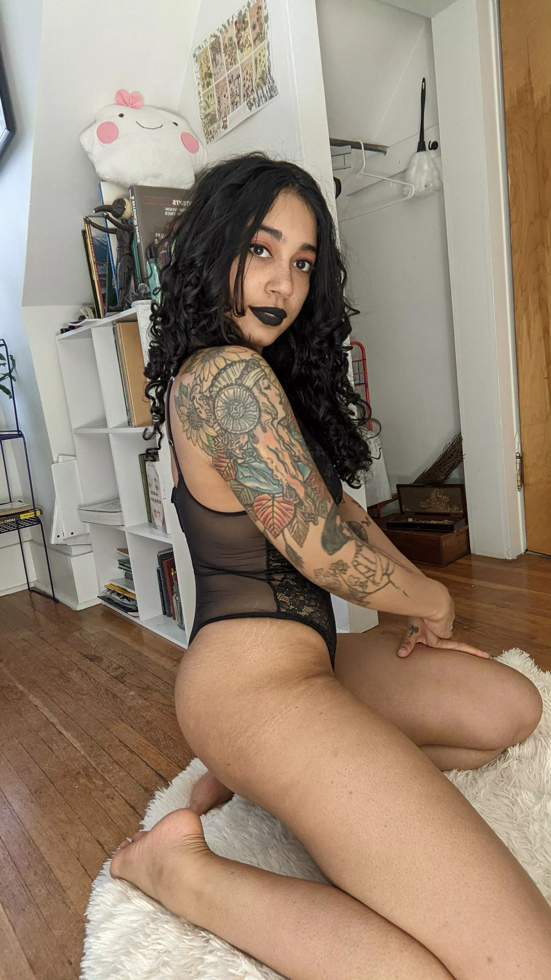 Spend a little extra time on me posted by TarooRooot