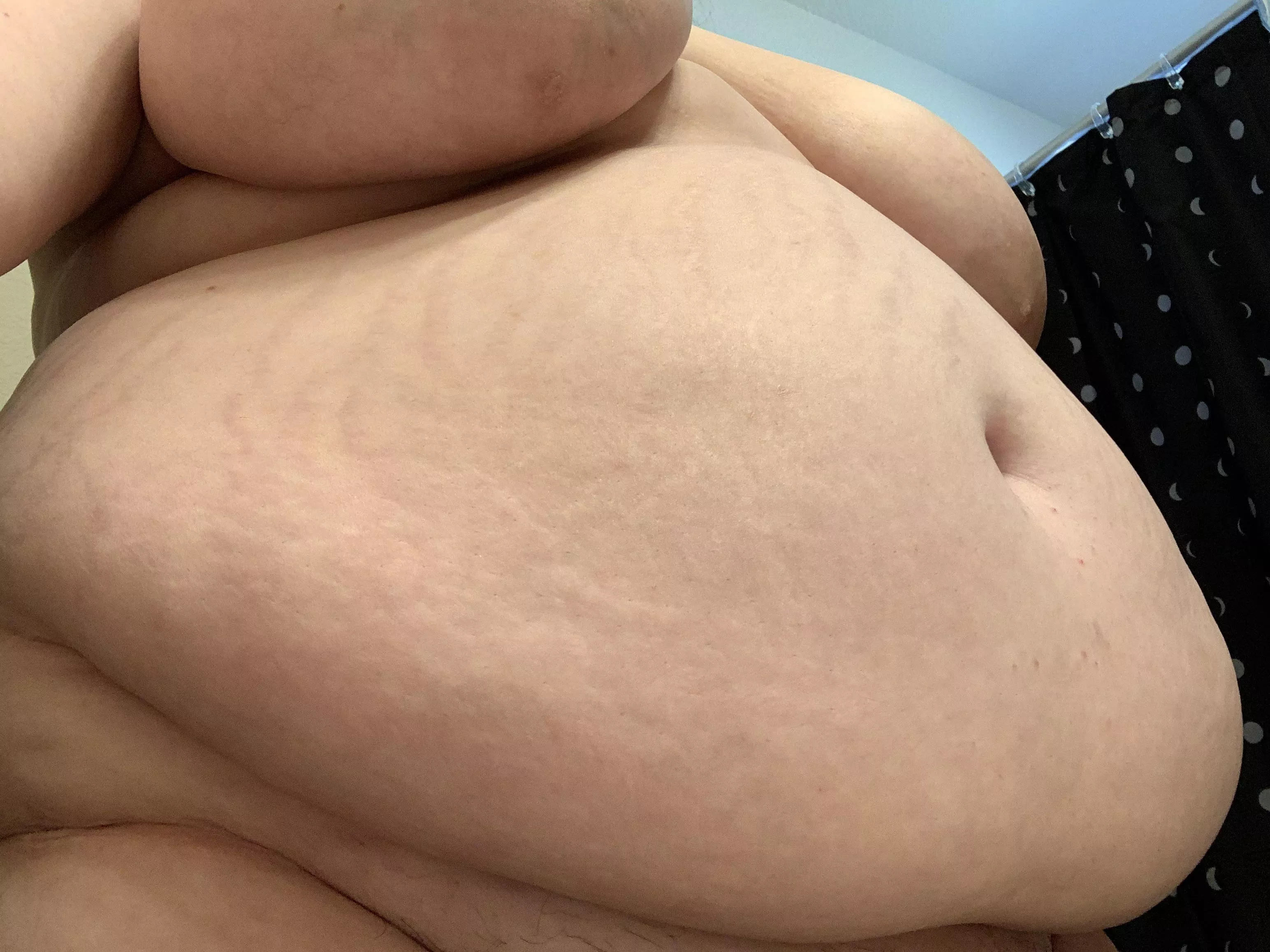 Spending all day stuffing ;) posted by slutcream53