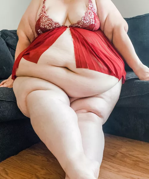 Spicy in red today ♥️🌶 by bigbellybrooke