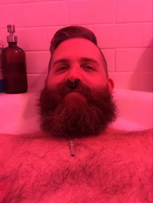 Splish splash by HairySpunkMonkey