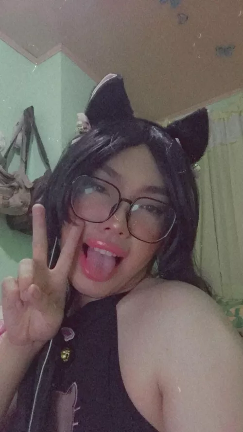 spoil this kitty gurl with 💰💰💰 by chumzcheese