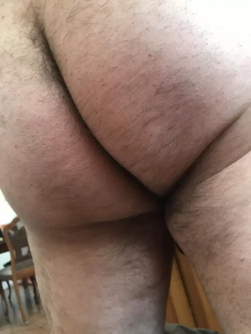 Spread my big ham cheeks? by naughtyprince34