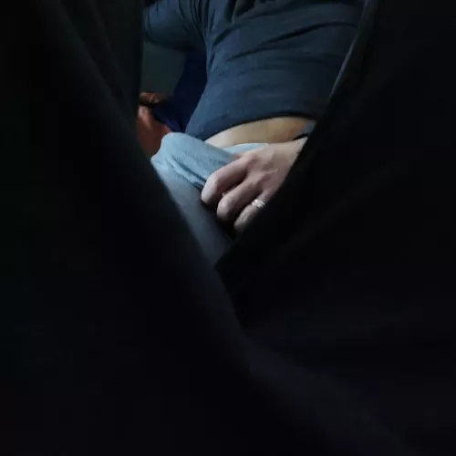 spying on m'y str8 roomate who doesn't give a f**k! by blaghys