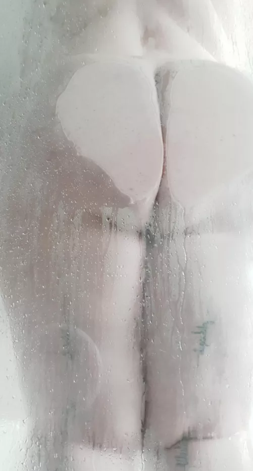 Squeaky clean. by Feliciadeliciabbw