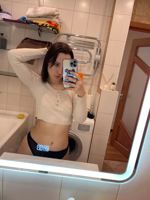 Squeaky clean, someone eat me please by nersaiop