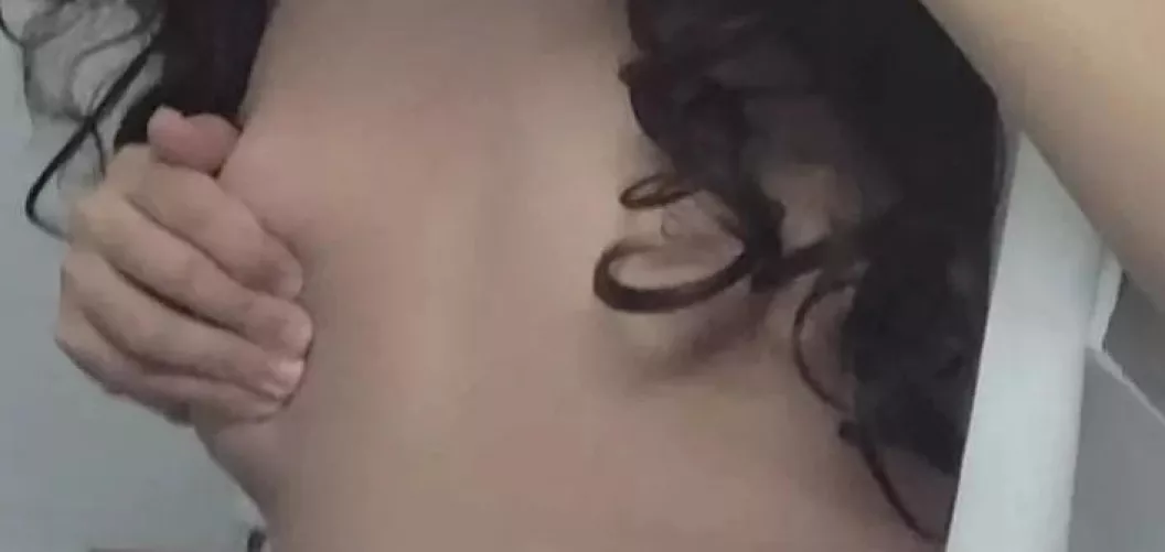 squeeeeze by kastel_bruh