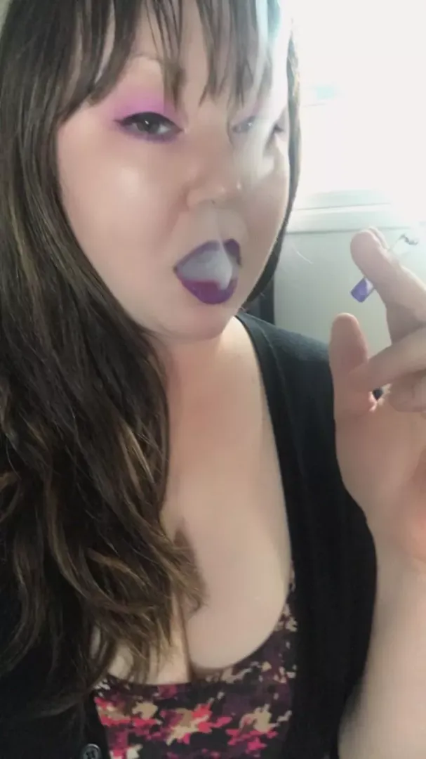 Staining a white filter with purple lipstick 💜 posted by violet_pastille