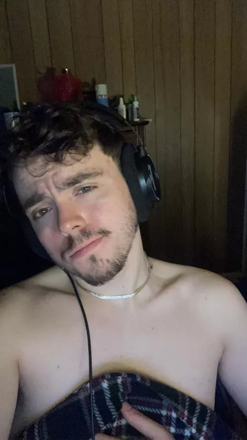 Stardew valley and chill ❤️⭐️ by cartoonmelons