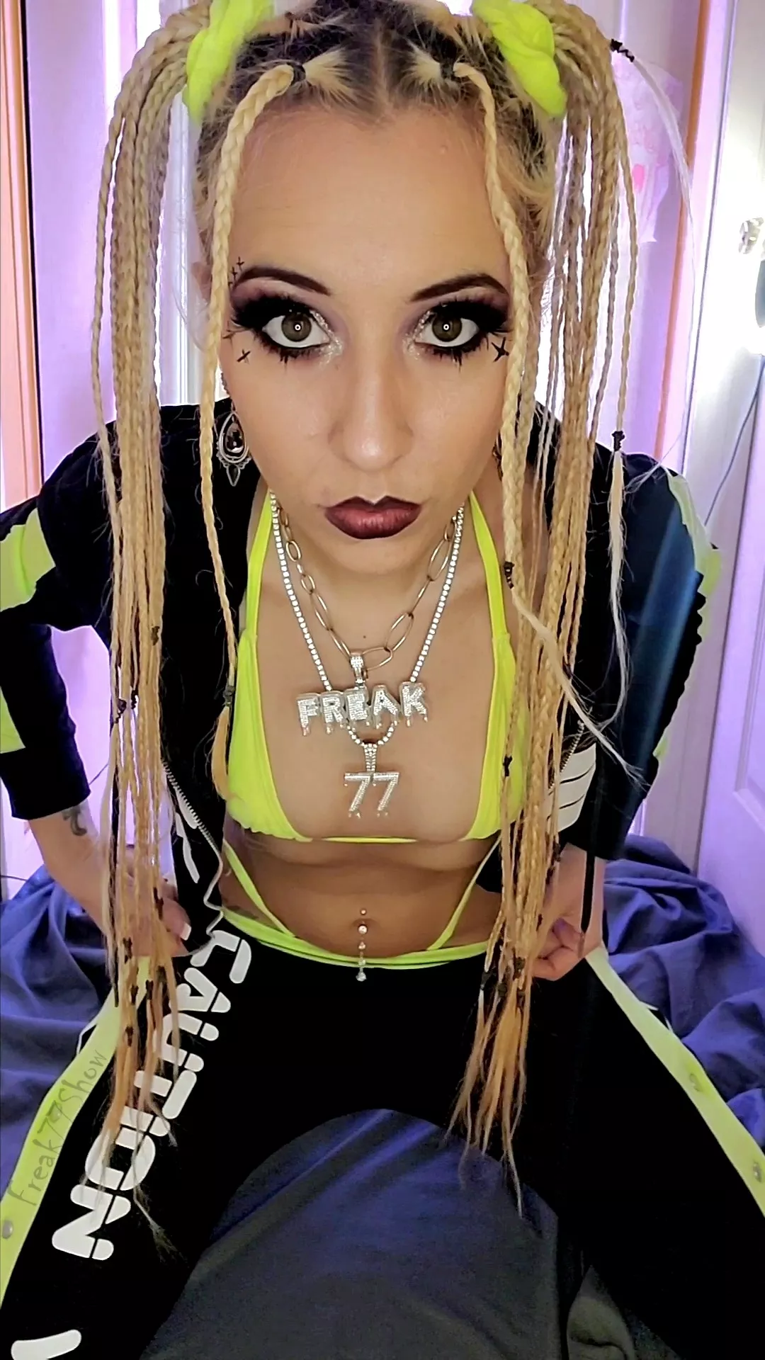 Staring contest or nah? posted by freak7_7show