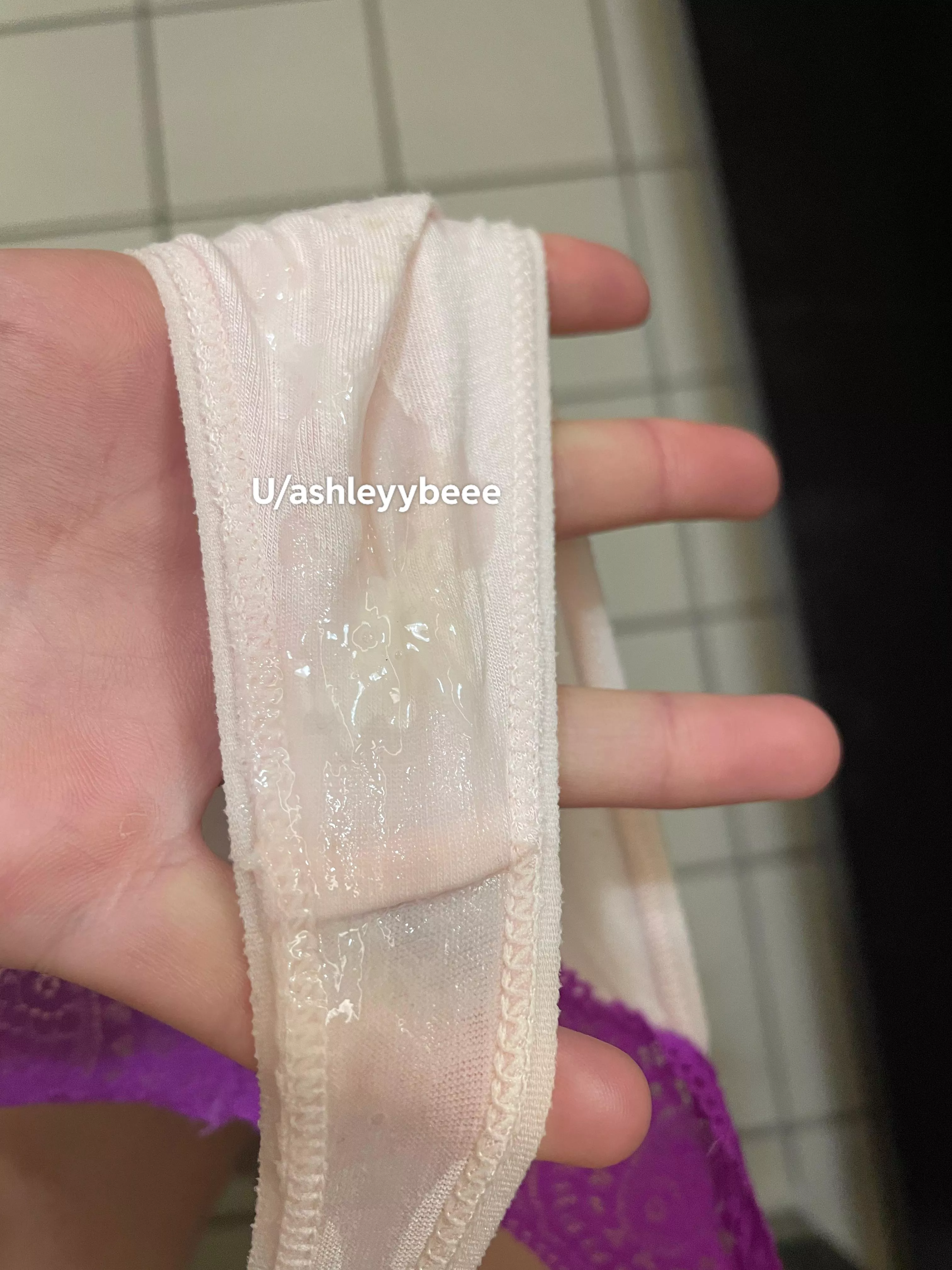 Started my morning on the right side of the bed posted by Ashleyybeee