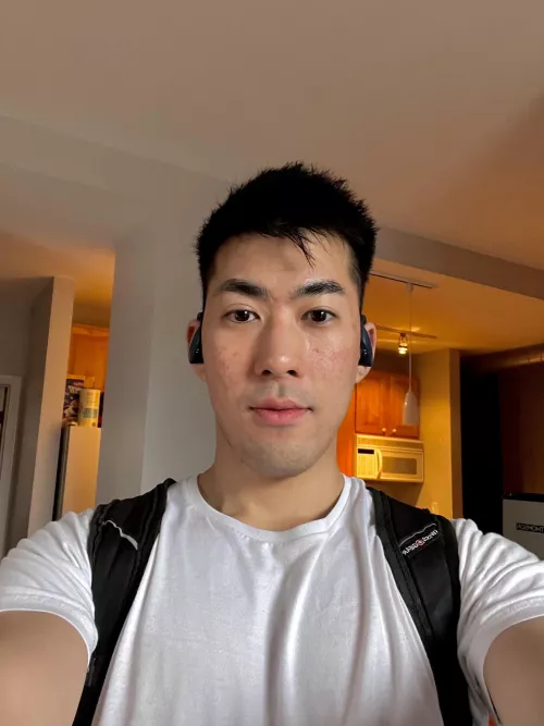 Started new acne medication 4 weeks ago, finally feels more under control by takingalunchbreak