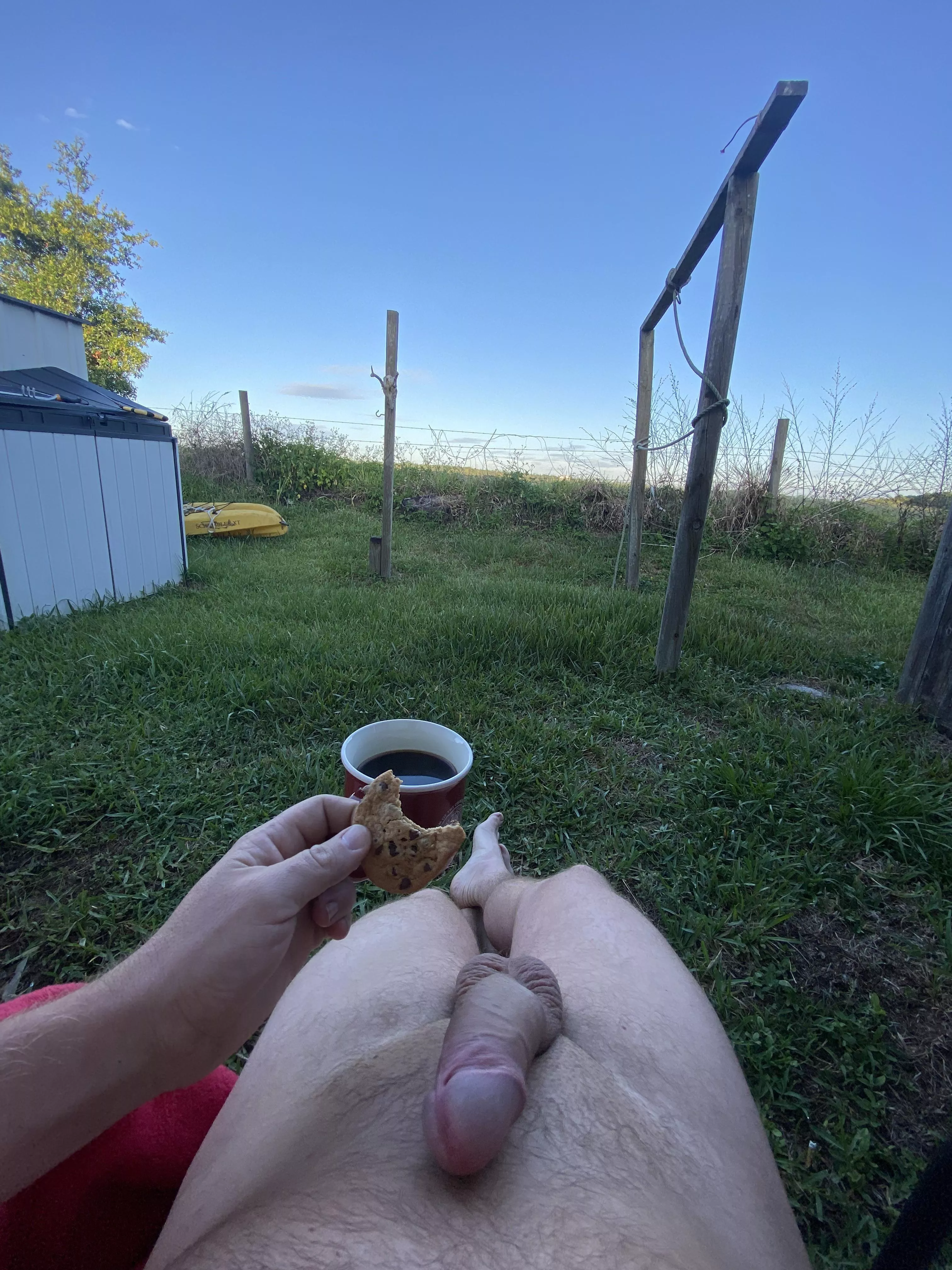 Starting Friday off right with some coffee and cookies 😋 posted by nofloexplorer