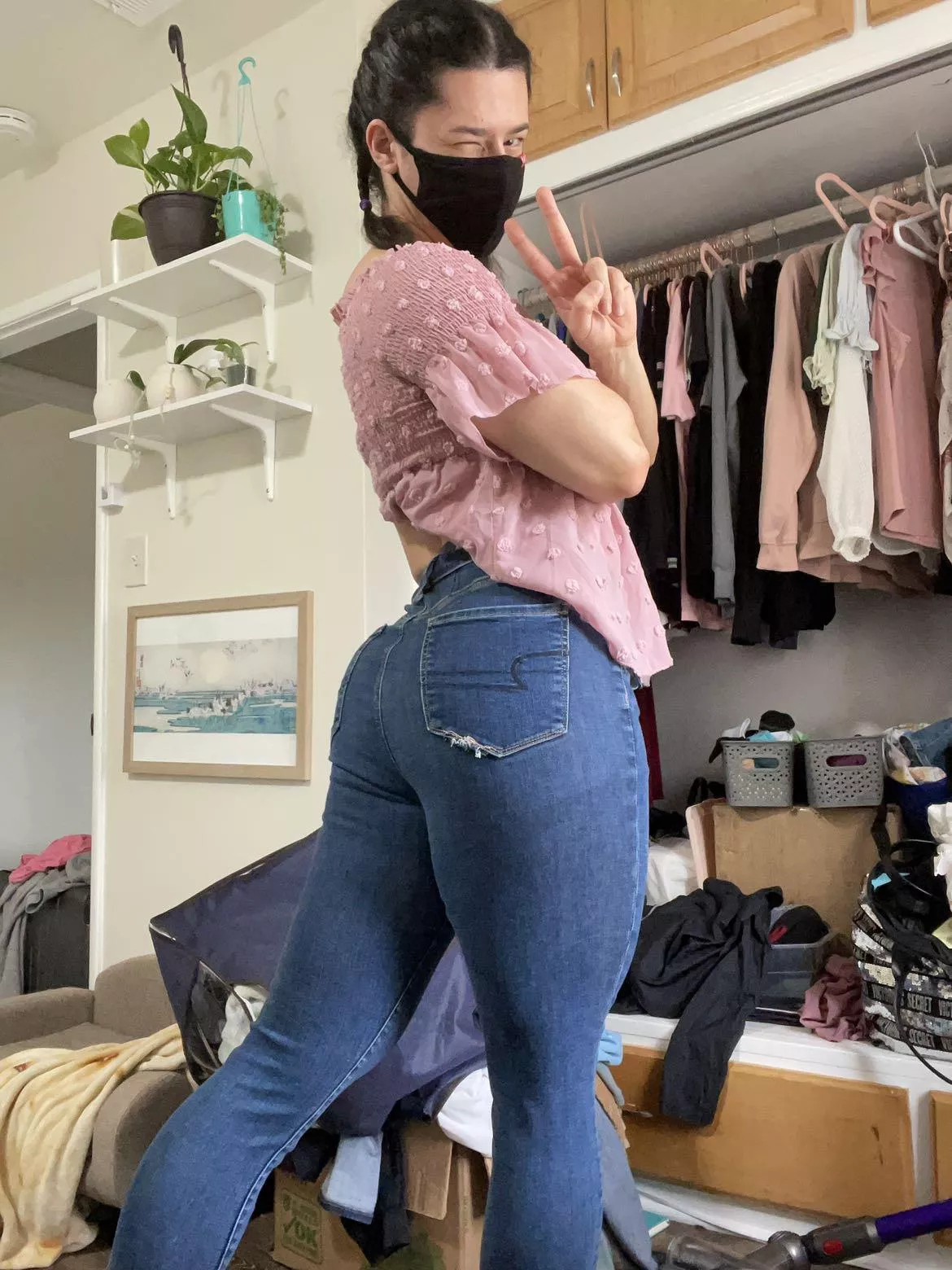 Starting to find jeans I love 😭🌟 peep the French braids 👀 posted by senpoki23