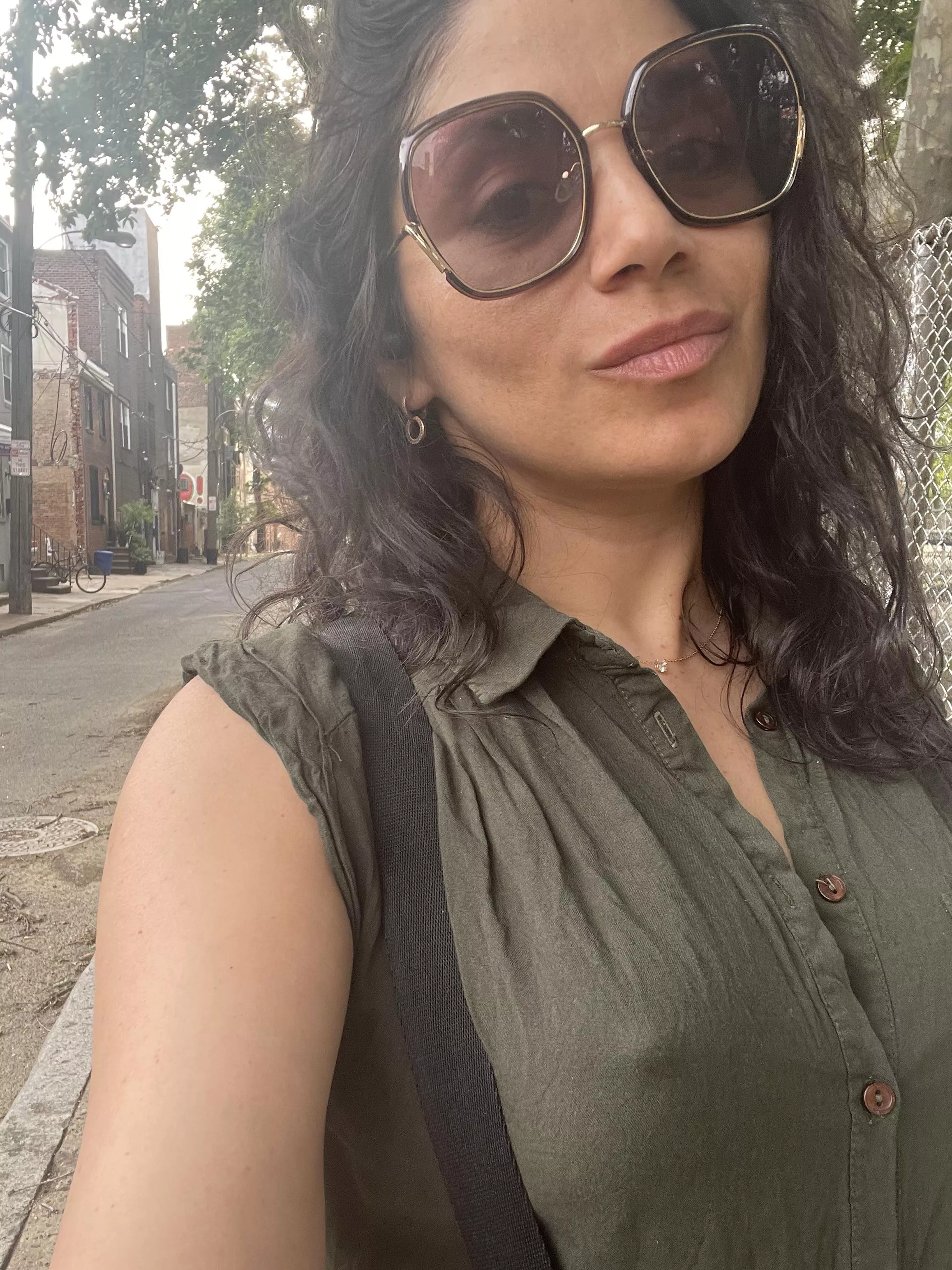 Starting to think I should have ironed this shirt.. 🤔 posted by PalomaPilates