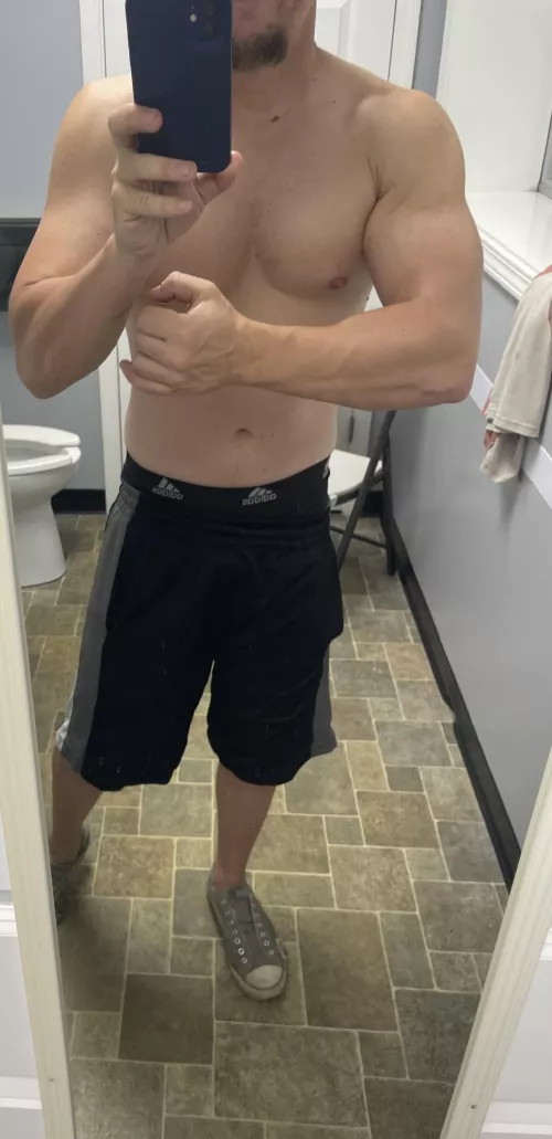 Stay thirsty my friends🥂🥂 by Indythrowaway22