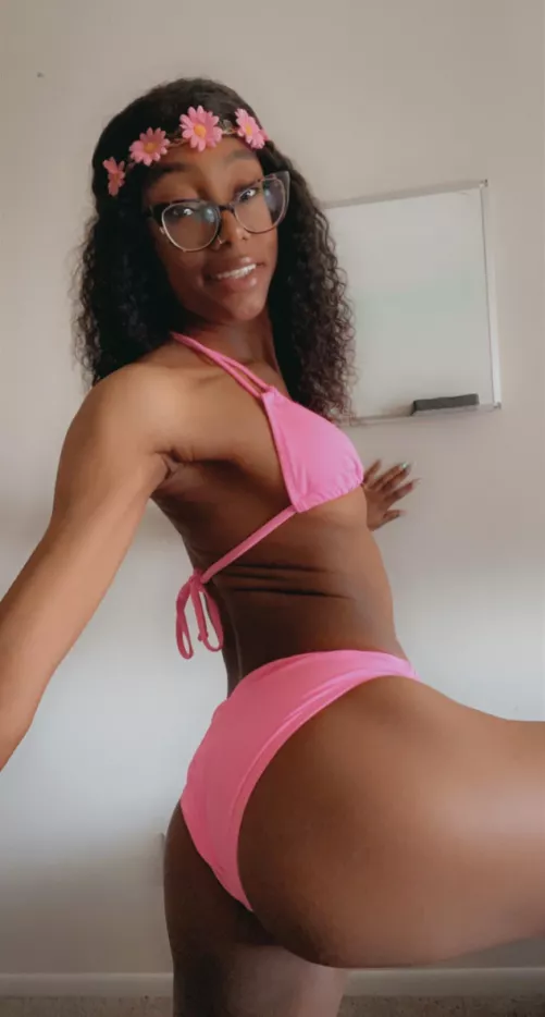 [STBA] beach day! 🥰 by L6velexie