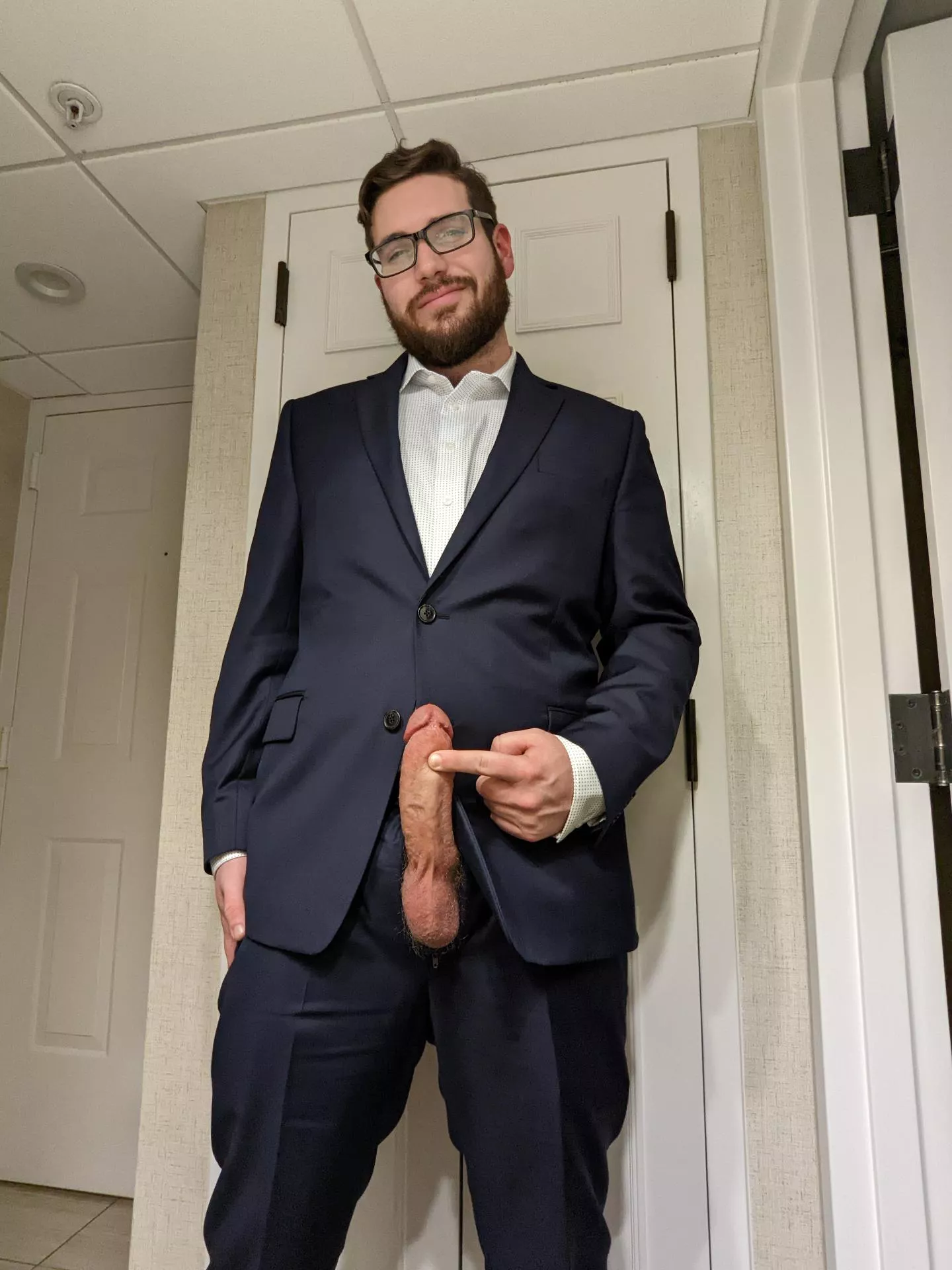 Step into my office 😈 posted by Tallpalebearded