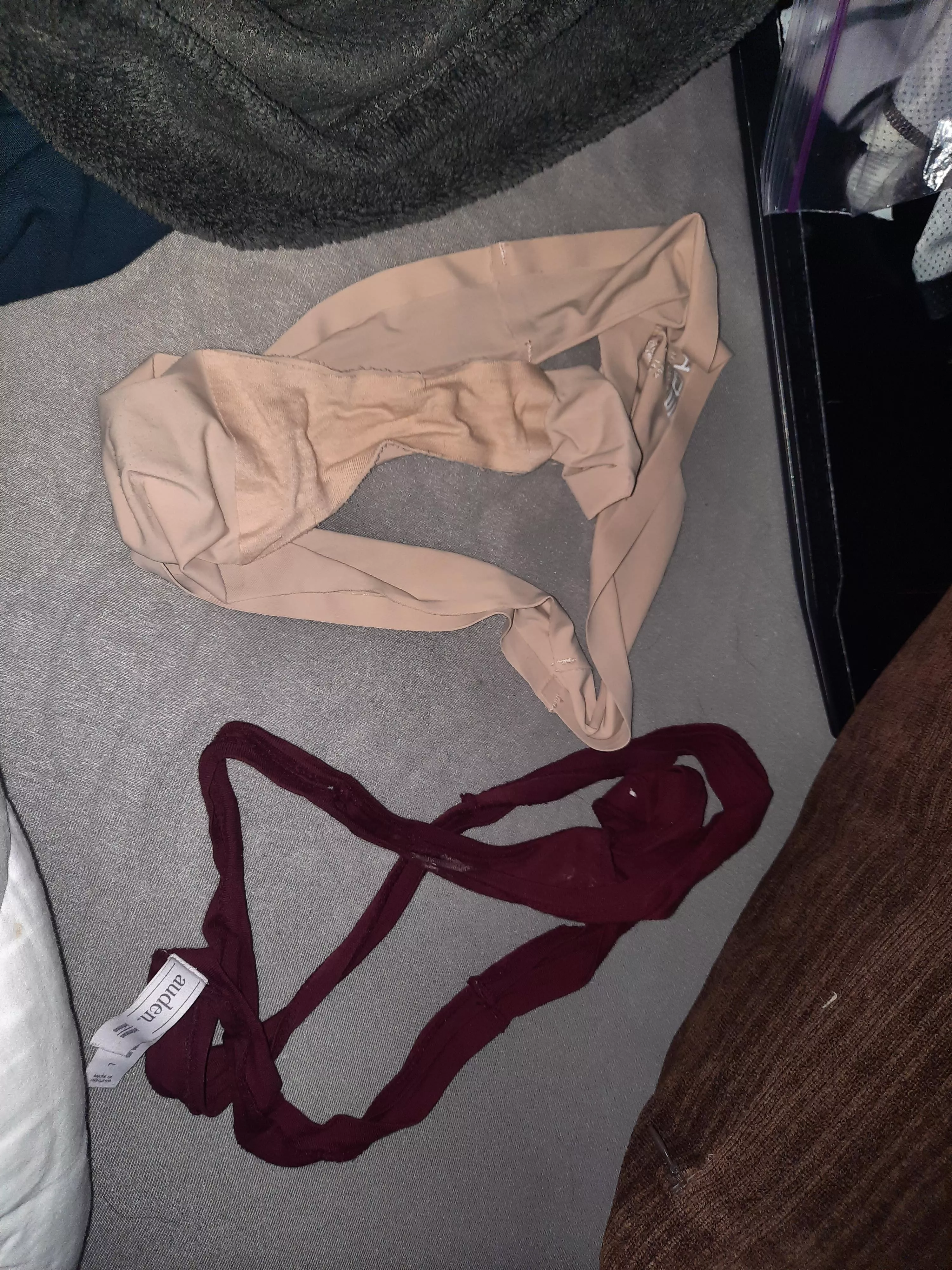 step sisters panties, smell soo good hnu if you want to walk over our sisters or trade panties posted by lemonsgiveyouballs