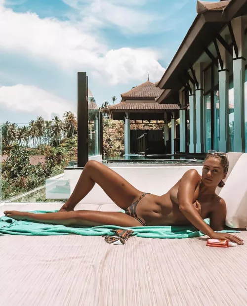 Steph Claire Smith (@stephclairesmith) [Instagram] by YaBetterBelieveIt