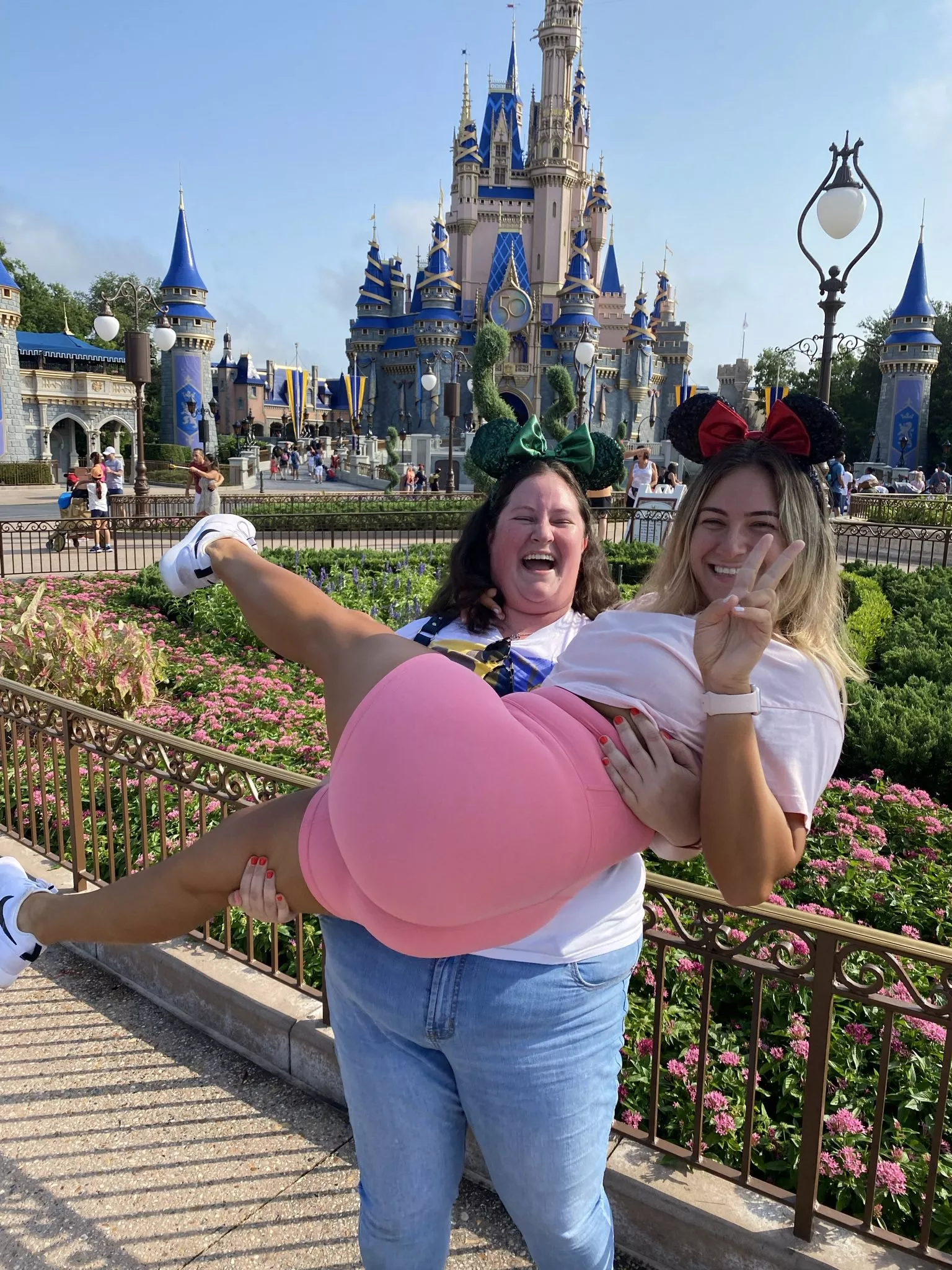 Stephanie (BBCAN10)'s full cheeks posted by Theyounggetstronger