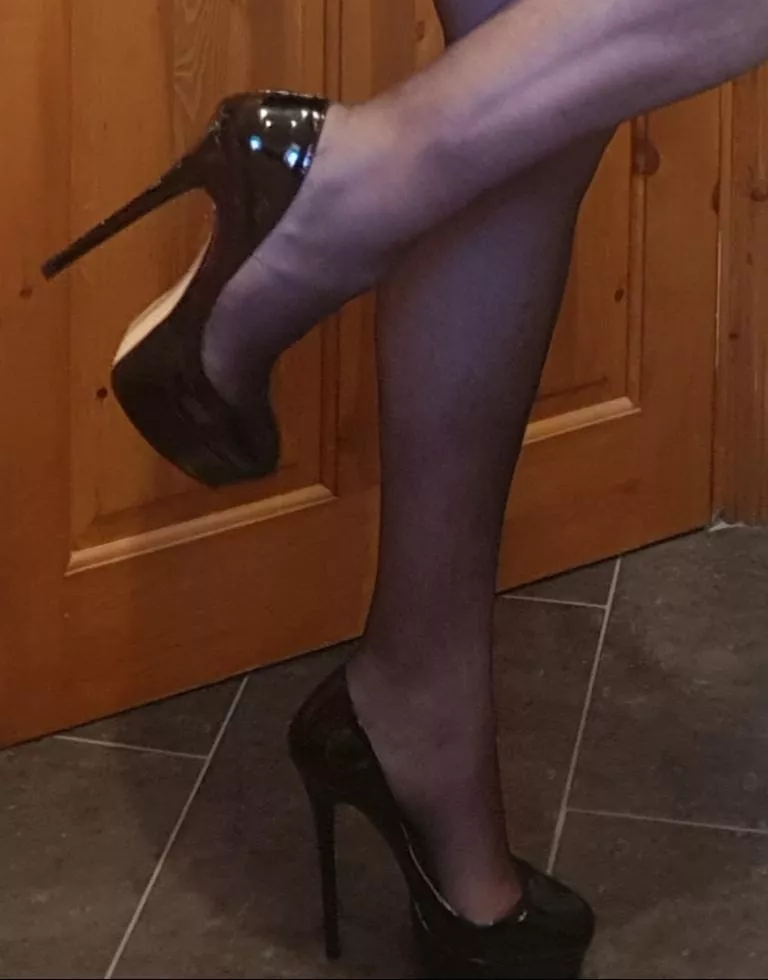 ♥️ Stilettoes. posted by Professional-Yam8779