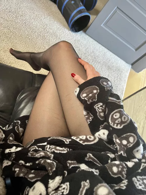 Still booting up for the day… by miss-thursday