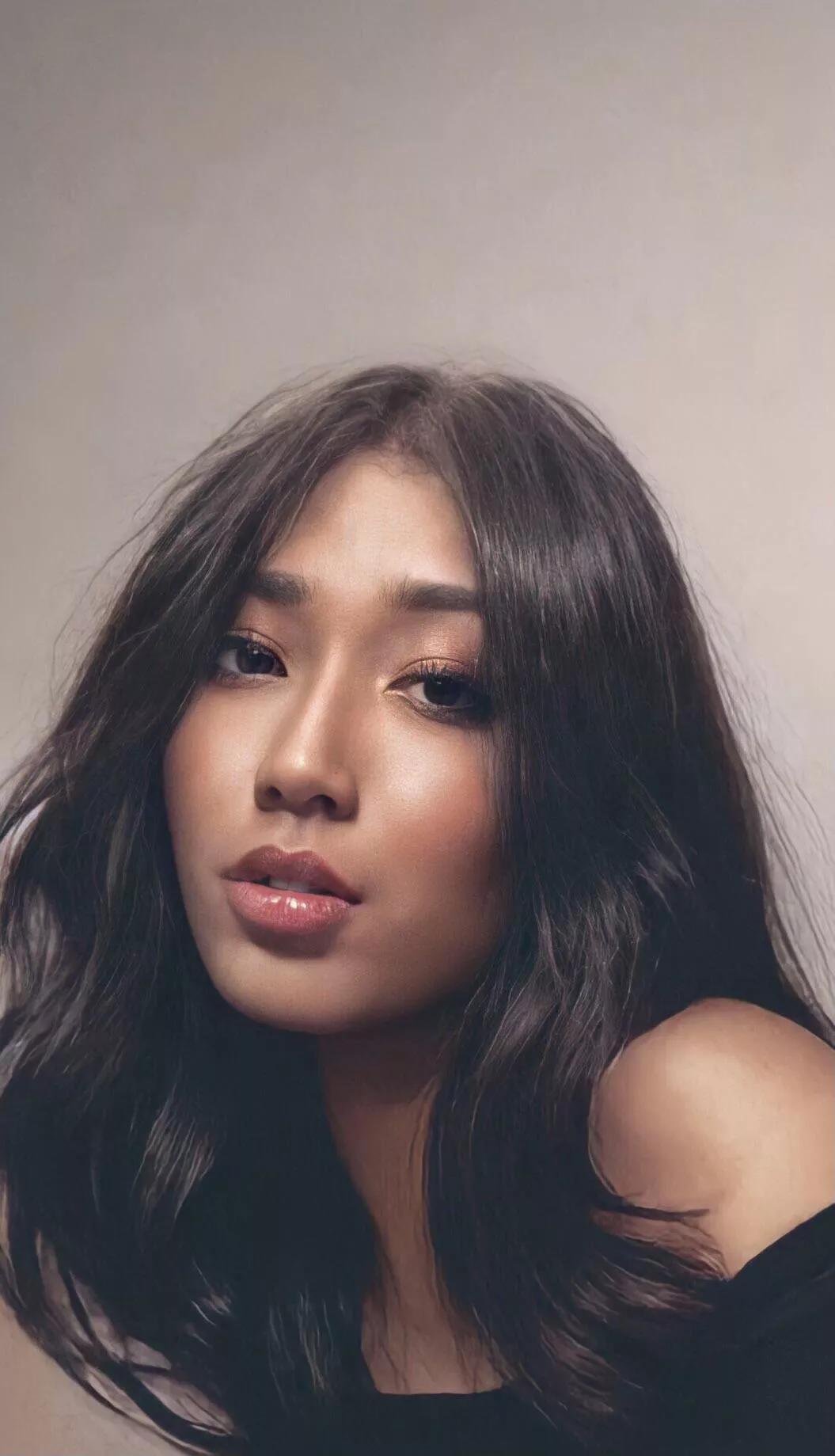 Still not used to makeup but it makes me feel very feminine and I love it! posted by guccifemdi